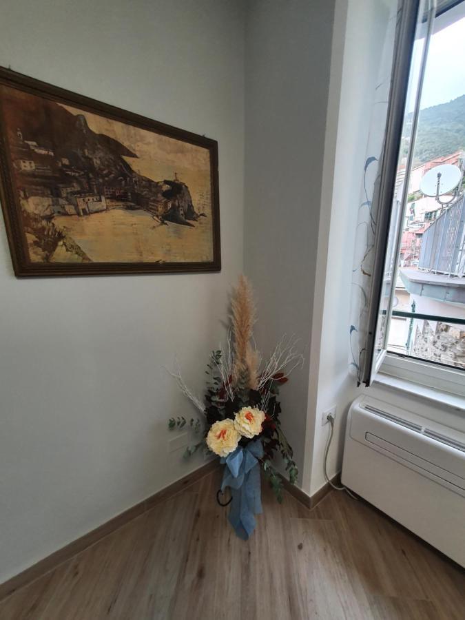 La Casa Di Ia Apartment เวอนาซซา ภายนอก รูปภาพ