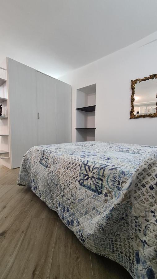 La Casa Di Ia Apartment เวอนาซซา ภายนอก รูปภาพ