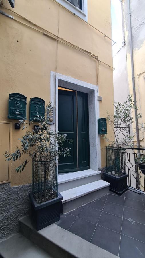 La Casa Di Ia Apartment เวอนาซซา ภายนอก รูปภาพ